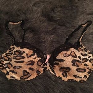 VICTORIA’S SECRET DEMI-BALCONNETTE BRA 34C